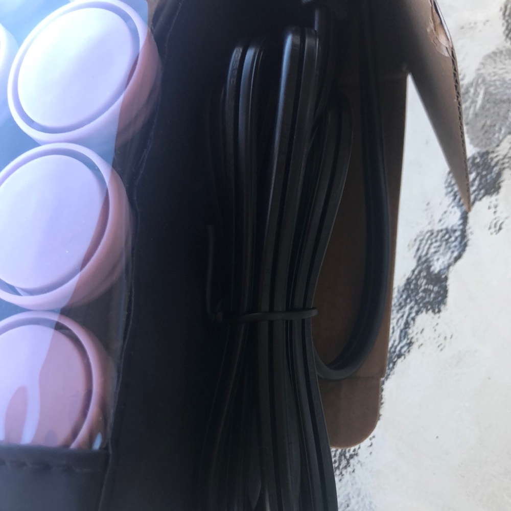 Remington Ionic Ceramic Hot Rollers - Black and Pink - Picture 3 of 4